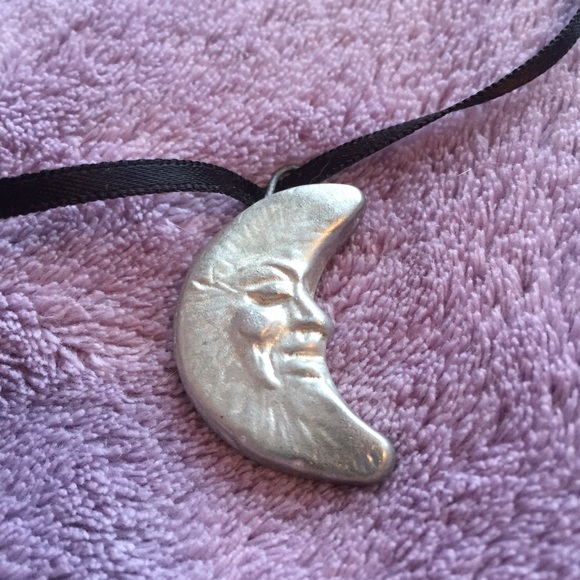 {brandy melville} Silver Moon Pendant Necklace - Picture 2 of 3